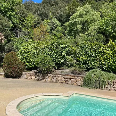 펜션 Maison En Pierre Avec Vue Exceptionnelle & Piscine Privee Au Calme